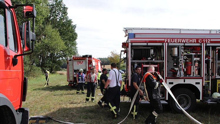 Den Waldbrand bei Ailsbach hatte die Feuerwehr schnell unter Kontrolle.  Foto: Andreas Dorsch