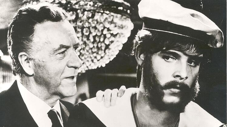 Thomas (rechts) und Willy Fritsch: 1964 standen beide Schauspieler gemeinsam f&uuml;r "Das hab ich von Papa gelernt" vor der Kamera.