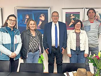 Das neue F&uuml;hrungsteam (von links): Dana Sauer (Shopleitung), Christine Wagner (Kasse), Bernhard Bickel (Vorsitzender), Tanja Roppelt (Museumsleitung) und Heinrich Bickel ( Zweiter Vorsitzender.