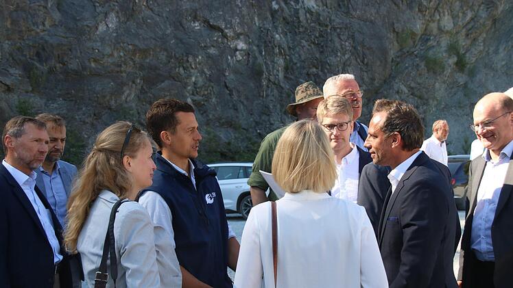 Begrüßung des Ministers. Foto: Jürgen Gärtner