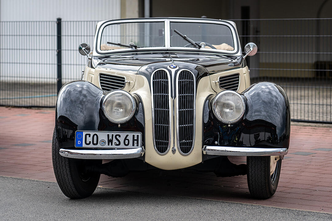 Einzigartige, historische Automobile aus der Vorkriegszeit konnten bewundert werden!