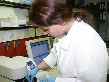 Sabine Andrée gehört zum wissenschaftlichen Personal am Max-Rubner-Institut. Dort soll nach Plänen der Universität Bayreuth womöglich bald ein Forschungslehrstuhl für Bioanalytik entstehen. Foto: BR-Archiv