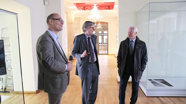 Sven Hauschke   mit dem scheidenden Direktor der Kunstsammlungen Klaus Weschenfelder. Carolin Herrmann