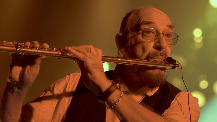 Jethro Tull bei Ian Anderson ist einer der Top-Acts bei den Plassenburg-Open-Air in Kulmbach. Foto: Archiv/Travis Latam