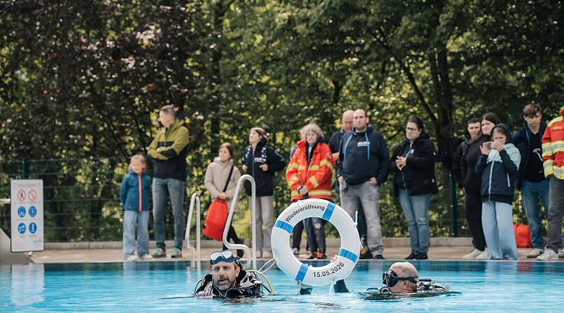 Bad Kissingen: Wiederer&ouml;ffnung des Terrassenschwimmbads