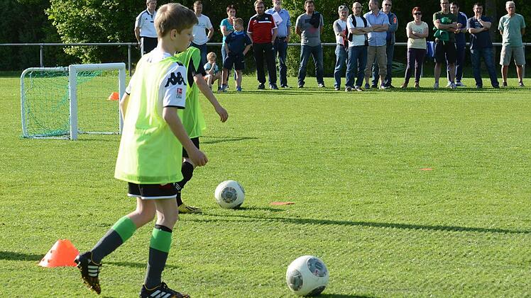 Impressionen von der Info-Veranstaltung am Stützpunkt in Münnerstadt.