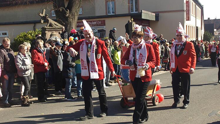 Faschingsumzug in Ebenhausen.  Foto: Stefan Geiger