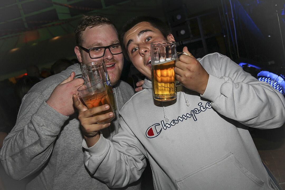 Party und Tanz in der Dreifachhalle
