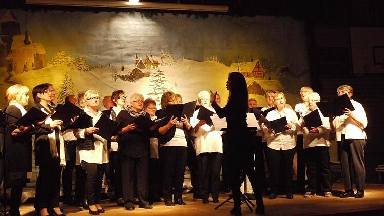 Weihnachtliche Lieder durften natürlich nicht fehlen. Foto: Pauline Lindner