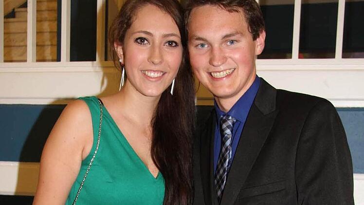 Antonia Zietz bedauert, dass Hans-Joachim Mytzka sein Abi in der Tasche hat. Denn gemeinsam standen sie bei Musikprojekten auf der Bühne. Foto: Sonja Adam