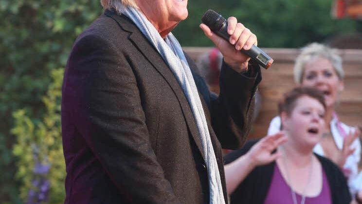 Howard Carpendale ist der Stargast des Scheunenfestes.