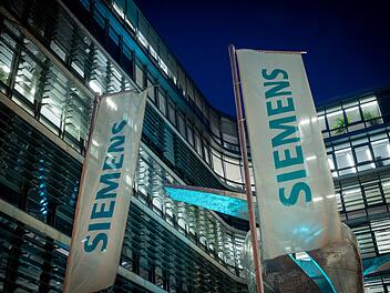 Siemens erhöht Umsatz im zweiten Quartal
