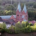 Lohr am Main: Rund um die Klosterkirche sorgen die europäischen Kulturwanderwege im Spessart-Mainland für Freude beim Wandern.