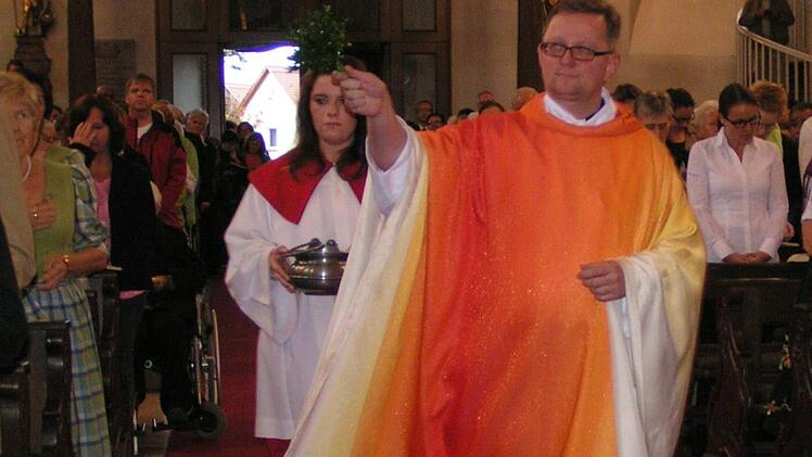 Pfarrer Oliver Schütz ist der neue Pfarrer in Kirchehrenbach und Weilersbach.  Foto: Amon