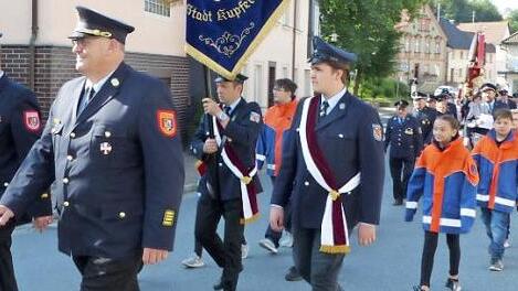 Die Führungskräfte und die Aktiven der Kupferberger Feuerwehr Fotos: Klaus-Peter Wulf
