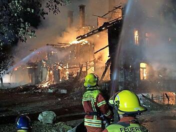 Rund 200 Einsatzkräfte rückten zu dem Brand am Tettauer Wildberg aus. Foto: Polizei Oberfranken