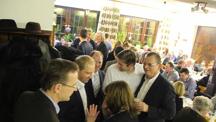 Die Gaststätte der Brauerei Greif ist voll. Foto: Jennifer Hauser