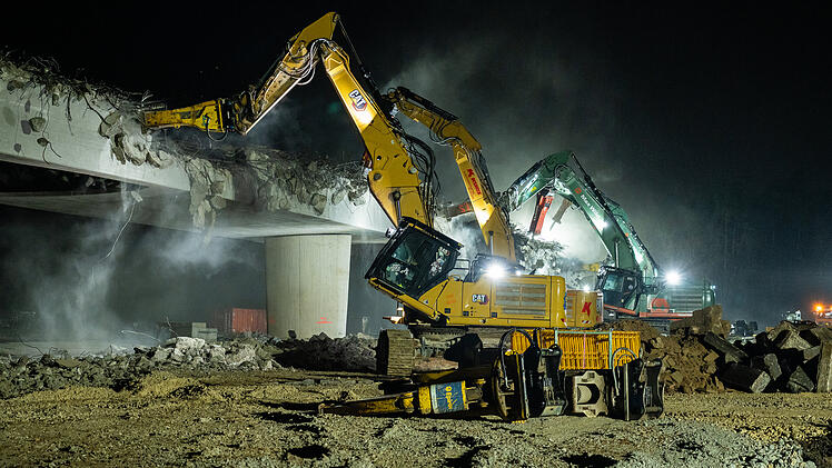 Br&uuml;ckenabriss in Bamberg: Instabiles Bauwerk binnen einer Nacht zerlegt
