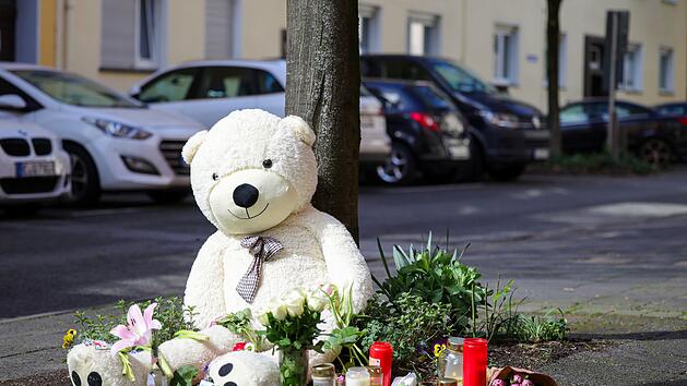 Kind stirbt nach Messerangriff in Witten - Vater festgenommen