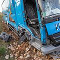 Auf der Bundesstraße 2 in Mittelfranken hat sich am frühen Mittwochmorgen ein Verkehrsunfall ereignet. Zwei Lkw waren daran beteiligt. Foto: Goppelt/News5