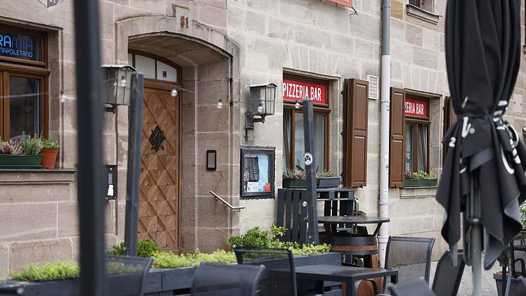Fürth: Entsetzen nach Restaurant-Aushang - "30er-Jahre sind zurück"