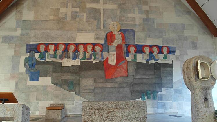 Nicht "gerettet" werden konnte das über die gesamte Giebelwand reichende Altargemälde, das Jesus und die zwölf Apostel beim Abendmahl zeigte. Foto: Helmut Raab