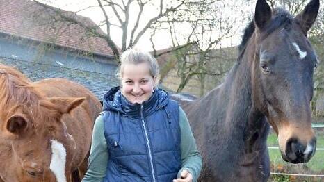 Nina Hopf mit zweien ihrer Schützlinge