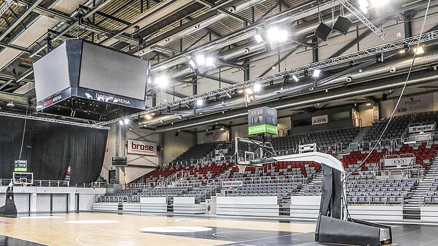 300000 Besucher kamen im vergangenen Jahr. Heuer rechnen die Eigent&uuml;mer der Brose-Arena mit empfindlichen Einnahmeausf&auml;llen.  Foto: Barbara Herbst