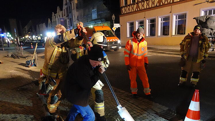 Bauernprotest erschwert Feuerwehreinsätze in Haßfurt.
