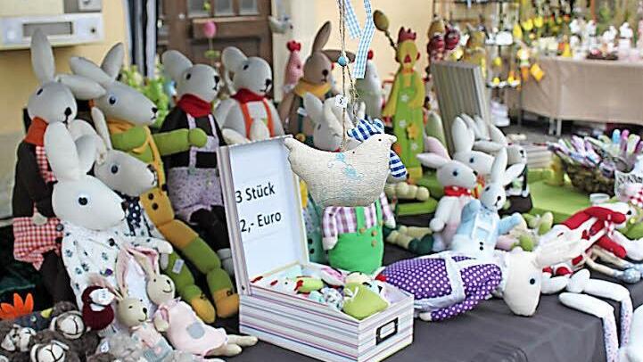 Die Hasen sind bereit, Ostern kann kommen. Foto: Anette Schreiber