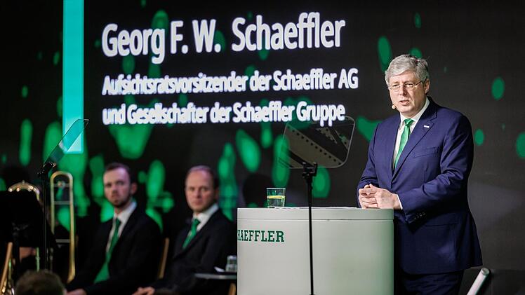 Herzogenaurach: Feierliche Ehrung von über 500 Schaeffler-Mitarbeitenden