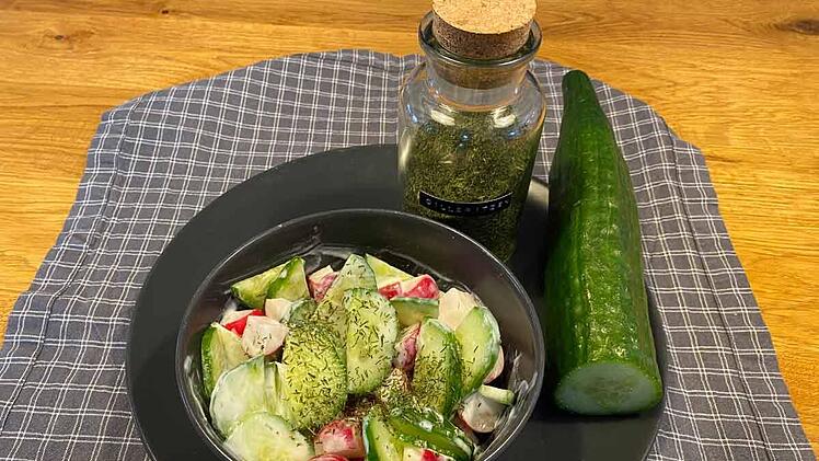 gurken-radieschen-salat.jpg