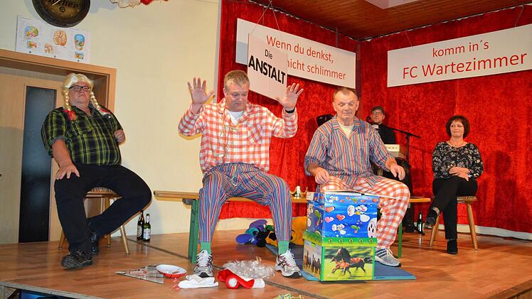 Fasching beim FC Poppenlauer  Foto: Annette Warmuth