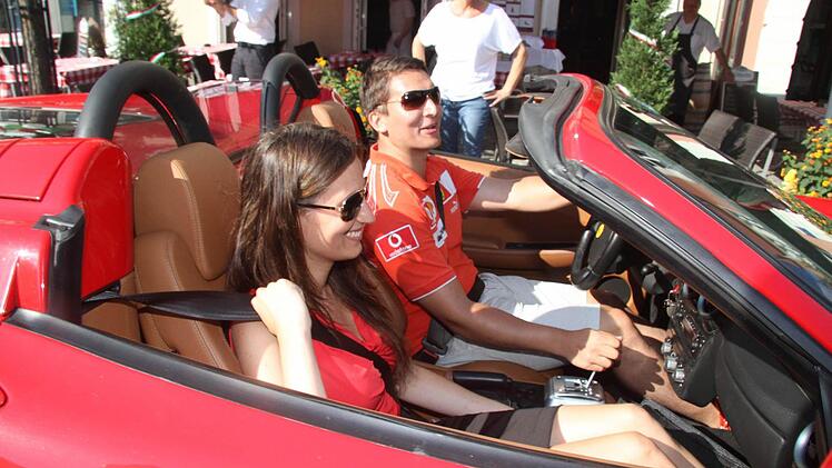 Einmal Gasgeben und den Motor richtig jaulen lassen. Foto: Sonja Adam