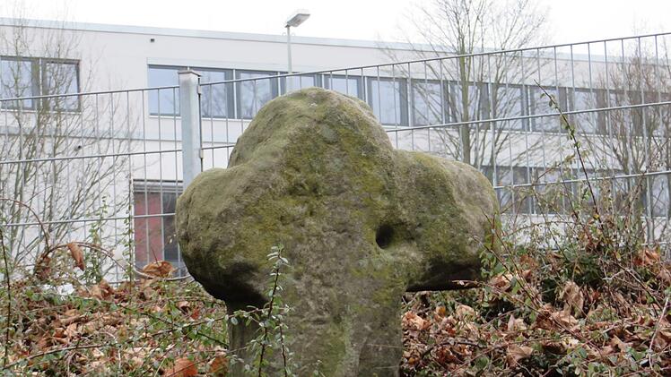 Das Steinkreuz aus der NäheFoto: Erich Olbrich