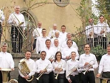 Der kleine Bezirksposaunenchor des Dekanats Rügheim unter der Leitung von Jürgen Koch gibt am Samstag, 3. November, ein besonderes Konzert in der Heilig-Kreuz-Kirche in Holzhausen. Foto: Gerold Snater