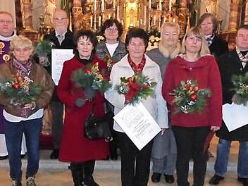 Langjährige Mitglieder des Basilikachors Marienweiher sind durch die Erzdiözese Bamberg geehrt worden. Foto: Klaus-Peter Wulf