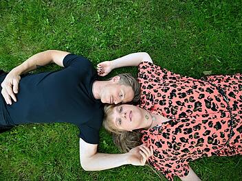 Liebesbriefe an Jenny Hat die Beziehung zwischen Jenny (Stefanie Reinsperger) und Timo (Golo Euler) eine Chance?