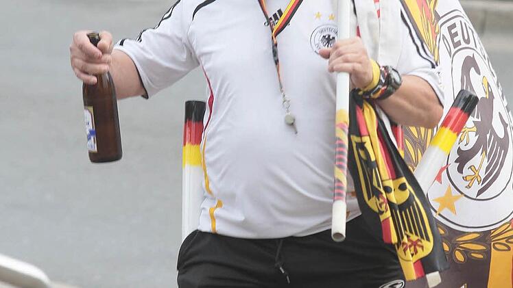 Gut gerüstet zum Endspiel - doch für die Fahne hieß es: Sie muss draußen bleiben!