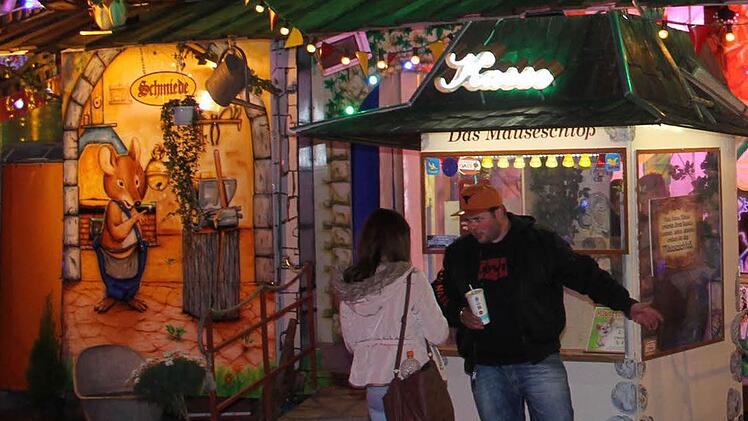 Achtung, das Mäuseschloss sieht zuckersüß aus, doch im Inneren tummeln sich Hunderte der kleinen Nager. Foto: Sonja Adam