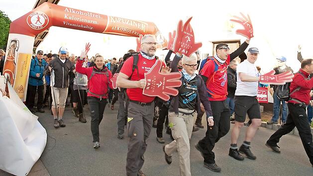 Die Startpl&auml;tze f&uuml;r den Wandermarathon waren binnen weniger Minuten ausverkauft. Foto: Markus Balkow