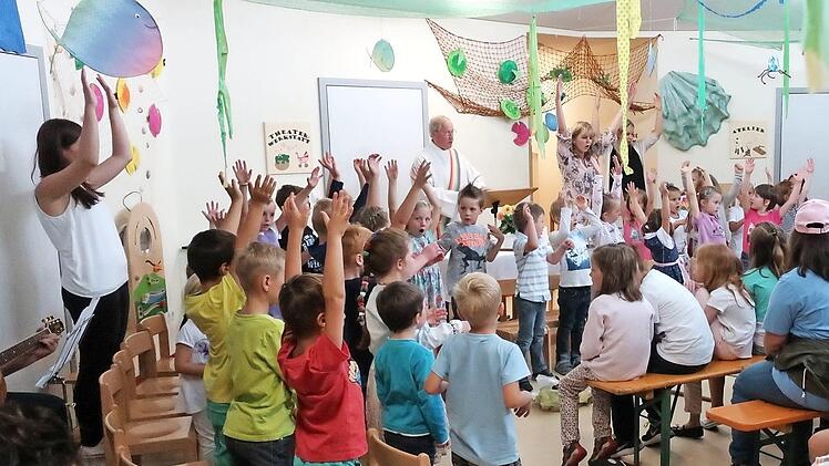 Die Kinder bei der Vorführung Foto: Mario Metz