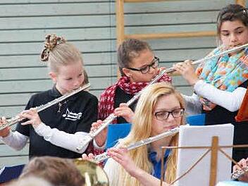 Die Mitglieder des Juniororchesters sind zwischen neun und elf Jahre alt. Fotos: Heike Reinersmann
