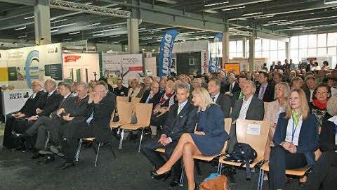 Eine Vielzahl von Gästen kam zur Eröffnung.