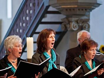 Engagierter Gesang: der Laurentiuschor Meeder. Fotos: Jochen Berger