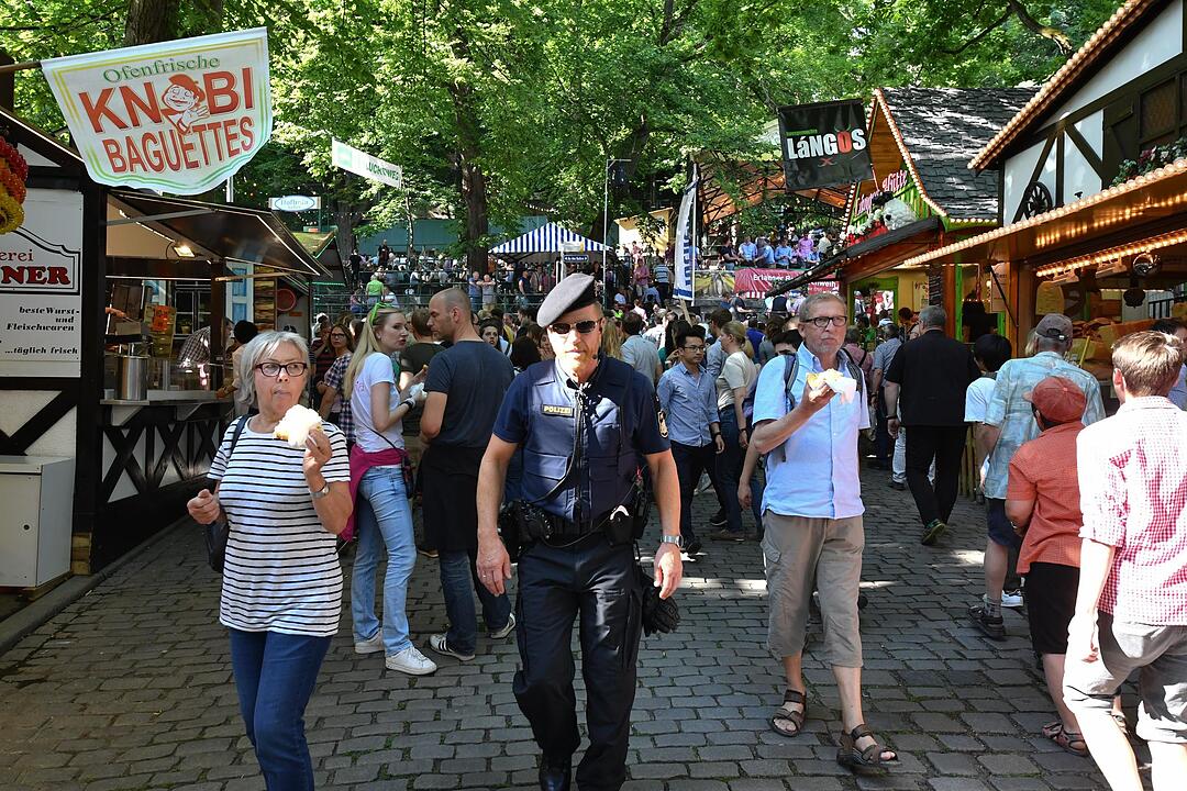 Bergkirchweih 2017: Drei Schläge zum Bieranstich
