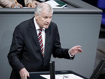 In Angela Merkels vierter Kanzlerschaft ist Horst Seehofer (CSU) der neue Innenminister. Foto: Kay Nietfeld/dpa