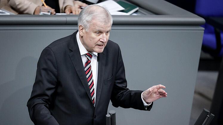 In Angela Merkels vierter Kanzlerschaft ist Horst Seehofer (CSU) der neue Innenminister. Foto: Kay Nietfeld/dpa