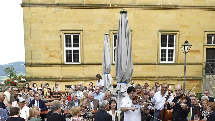 Die Zugaben des Bamberger Streichquartetts im Innenhof von Kloster Banz begeisterten. Foto: Andreas Welz