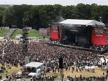Immer mehr Bands sehen für Rock im Park 2018 fest. (bj) Foto: Daniel Karmann/dpa